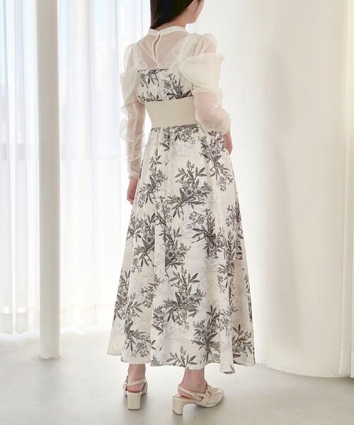 MAJESTIC LEGON(マジェスティックレゴン)の「シアードッキングコルセットワンピ(ワンピース・レディース・ホワイト系その他2/ホワイト系その他/グレー系その他・SMALL/MEDIUM)」の18枚目の写真