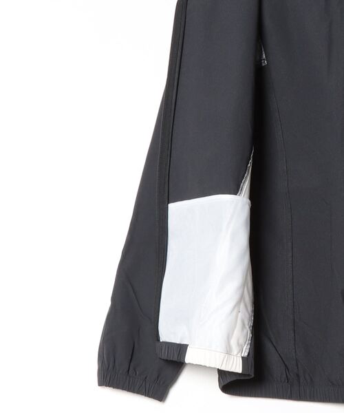 Champion（チャンピオン）の「チャンピオン  ZIP HOODED JACKET（ナイロンジャケット・メンズ・ブラック/ブルー・M/L/LL）」の4枚目の写真