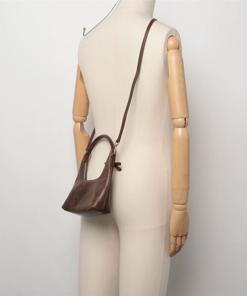 MARGE SHERWOOD(マージシャーウッド)の「HOBO MINI+STRAP(ハンドバッグ・レディース・シルバー系その他/ブラウン系その他・ONE SIZE)」の6枚目の写真