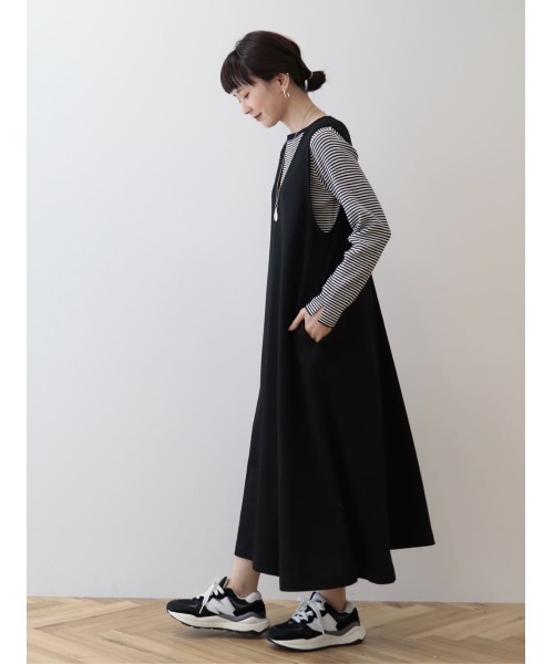 AMERICAN HOLIC(アメリカンホリック)の「丈違いジョーゼットVネックワンピース(ワンピース・レディース・ブラック・M/L)」の2枚目の写真