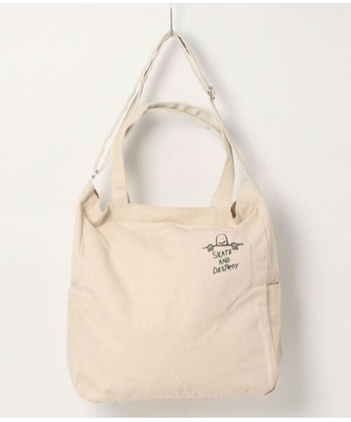 THRASHER(スラッシャー)の「THRASHER スラッシャー トートバッグ (2WAY・ダブルジッパー) Tote Shoulder L(ST)(ショルダーバッグ・メンズ・ベージュ系その他/ホワイト系その他/ブラック系その他/グレー系その他/ホワイト系その他2/ブラック系その他2・FREE)」の2枚目の写真
