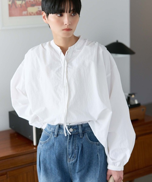 Edit Sheen（エディットシーン）の「抜き襟デザインブラウス（シャツ/ブラウス・レディース・ベージュ/ホワイト/サックスブルー/ブラック・M）」の7枚目の写真