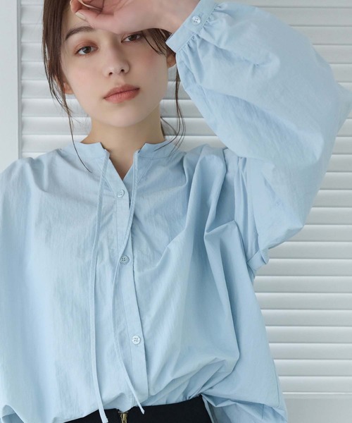 Edit Sheen（エディットシーン）の「抜き襟デザインブラウス（シャツ/ブラウス・レディース・ベージュ/ホワイト/サックスブルー/ブラック・M）」の8枚目の写真