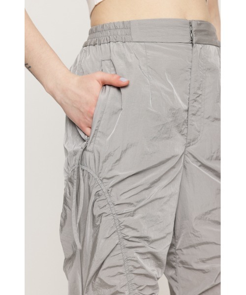 SLY（スライ）の「ASYMMETRY GATHER PT アシンメトリー ギャザー パンツ / セットアップ可（スラックス・レディース・ライトグリーン/ブラック/シルバー・1/2）」の15枚目の写真