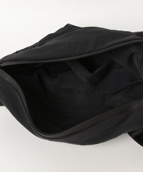 ADAM PATEK(アダムパテック)の「【ADAM PATEK】 nylon mini shoulder bag/ナイロンミニショルダーバッグ(ショルダーバッグ・メンズ・カーキ/ブラック・FREE)」の5枚目の写真