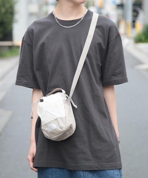 THE NORTH FACE(ザノースフェイス)の「【THE NORTH FACE】コンパクトショルダーバッグ /NN2PP08B(ショルダーバッグ・メンズ・アイボリー/ブラック・FREE)」の13枚目の写真