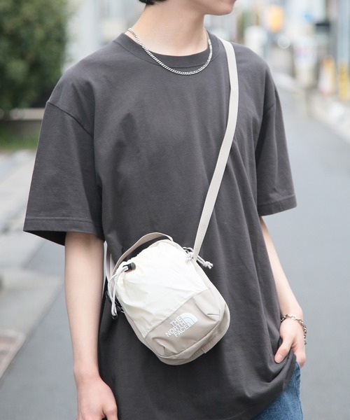 THE NORTH FACE(ザノースフェイス)の「【THE NORTH FACE】コンパクトショルダーバッグ /NN2PP08B(ショルダーバッグ・メンズ・アイボリー/ブラック・FREE)」の14枚目の写真