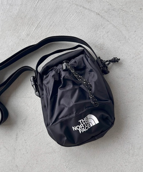 THE NORTH FACE(ザノースフェイス)の「【THE NORTH FACE】コンパクトショルダーバッグ /NN2PP08B(ショルダーバッグ・メンズ・アイボリー/ブラック・FREE)」の21枚目の写真