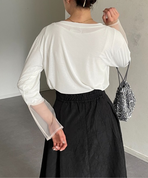 Thevon（ゼボン）の「袖先シアーボートネックロングTシャツ（Tシャツ/カットソー・レディース・グリーン系その他/ブラック/グレー/オフホワイト・FREE）」の13枚目の写真