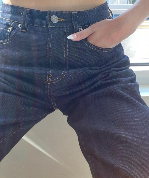 epine(エピヌ)の「《《Brigitte Bardot×epine》》e button B.B. jeans(デニムパンツ・レディース・ブルー/ブラック・S/M)」の14枚目の写真