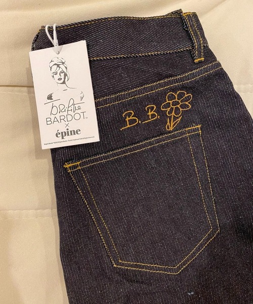 epine(エピヌ)の「《《Brigitte Bardot×epine》》e button B.B. jeans(デニムパンツ・レディース・ブルー/ブラック・S/M)」の20枚目の写真