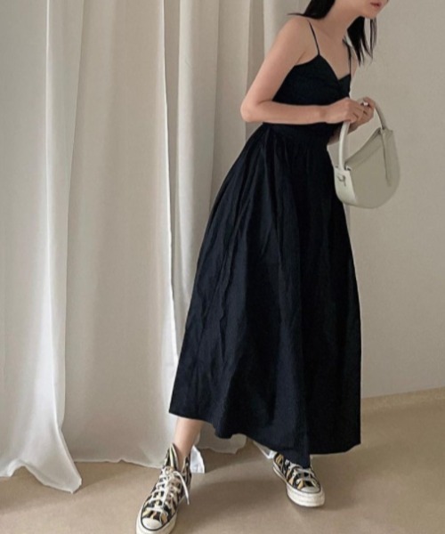 FREE STYLISTS(フリー スタイリスト)の「YUGA_YGMC ボリュームフレア キャミソールワンピース(ワンピース・レディース・ブラック/ホワイト・FREE)」の8枚目の写真