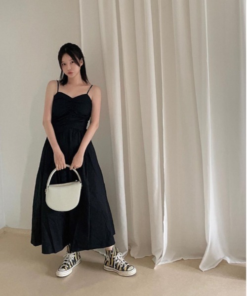 FREE STYLISTS(フリー スタイリスト)の「YUGA_YGMC ボリュームフレア キャミソールワンピース(ワンピース・レディース・ブラック/ホワイト・FREE)」の10枚目の写真