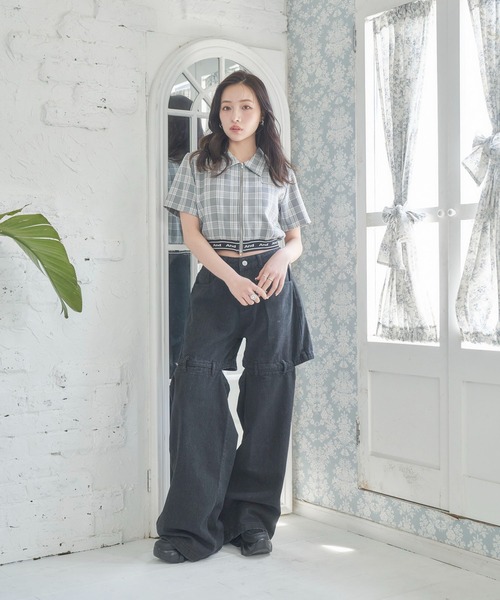 ANDGEEBEE(アンジービー)の「ダブルジップクロップドシャツ(シャツ/ブラウス・レディース・グレー/ブラック・FREE)」の14枚目の写真