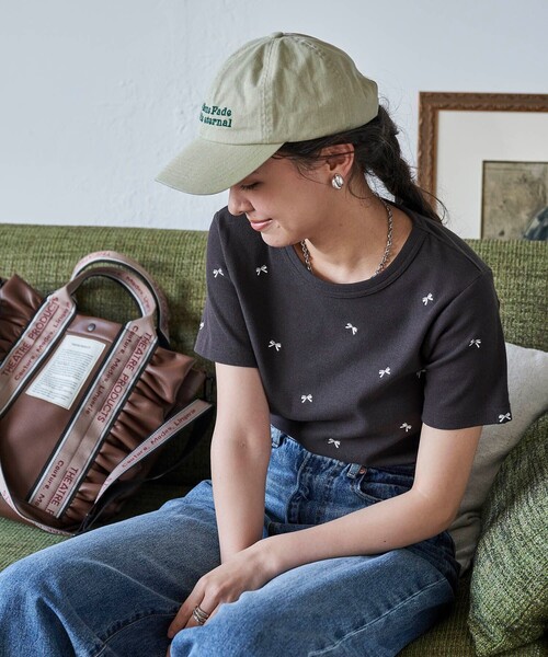 FREAK'S STORE（フリークスストア）の「ミニリボン刺繍 Tシャツ（Tシャツ/カットソー・レディース・ブラック/ライトグレー/オフホワイト・ﾌﾘ-）」の19枚目の写真