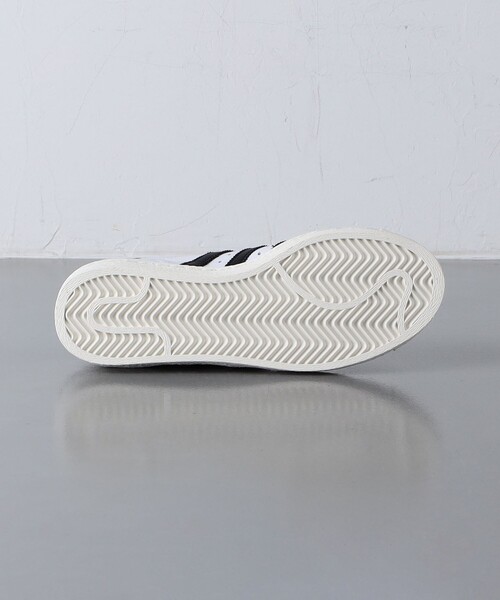 adidas(アディダス)の「<adidas>SUPER STAR 82 スニーカー(スニーカー・レディース・ホワイト/ブラック・25cm/24.5cm/24cm/23.5cm/23cm/22.5cm)」の7枚目の写真