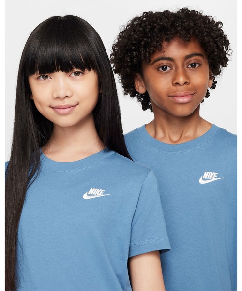 NIKE（ナイキ）の「《NIKEアパレル》YTHNSWEMBフューチュラLBRS/STシャツ（Tシャツ/カットソー・キッズ・ホワイト/ライトブラウン/ブルー系その他・130/140/150/160/170）」の16枚目の写真