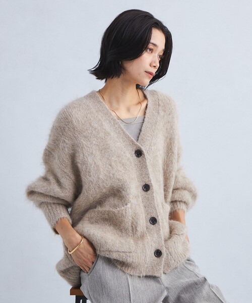 green label relaxing（グリーンレーベルリラクシング）の「アルパカシャギー Vネックカーディガン（カーディガン/ボレロ・レディース・ブラック/ライラック/オフホワイト/ライトグレー/ピンク/ライム/ベージュ・FREE/SHORT）」の8枚目の写真