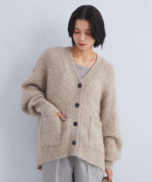 green label relaxing（グリーンレーベルリラクシング）の「アルパカシャギー Vネックカーディガン（カーディガン/ボレロ・レディース・ブラック/ライラック/オフホワイト/ライトグレー/ピンク/ライム/ベージュ・FREE/SHORT）」の9枚目の写真