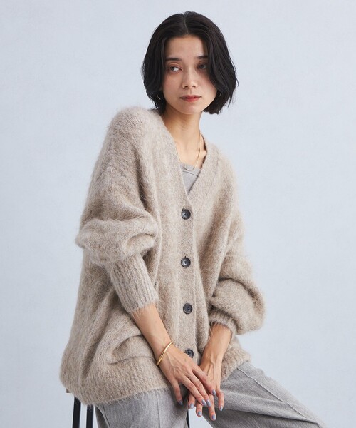 green label relaxing（グリーンレーベルリラクシング）の「アルパカシャギー Vネックカーディガン（カーディガン/ボレロ・レディース・ブラック/ライラック/オフホワイト/ライトグレー/ピンク/ライム/ベージュ・FREE/SHORT）」の11枚目の写真