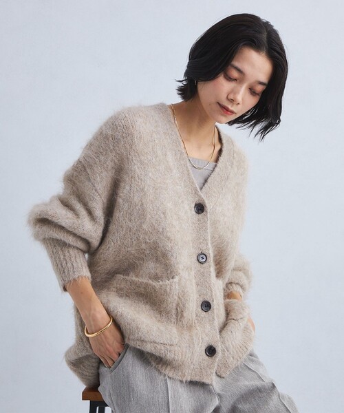 green label relaxing（グリーンレーベルリラクシング）の「アルパカシャギー Vネックカーディガン（カーディガン/ボレロ・レディース・ブラック/ライラック/オフホワイト/ライトグレー/ピンク/ライム/ベージュ・FREE/SHORT）」の13枚目の写真