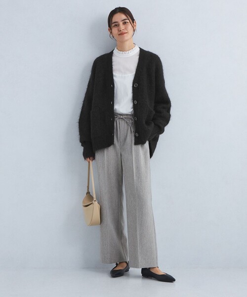 green label relaxing（グリーンレーベルリラクシング）の「アルパカシャギー Vネックカーディガン（カーディガン/ボレロ・レディース・ブラック/ライラック/オフホワイト/ライトグレー/ピンク/ライム/ベージュ・FREE/SHORT）」の21枚目の写真