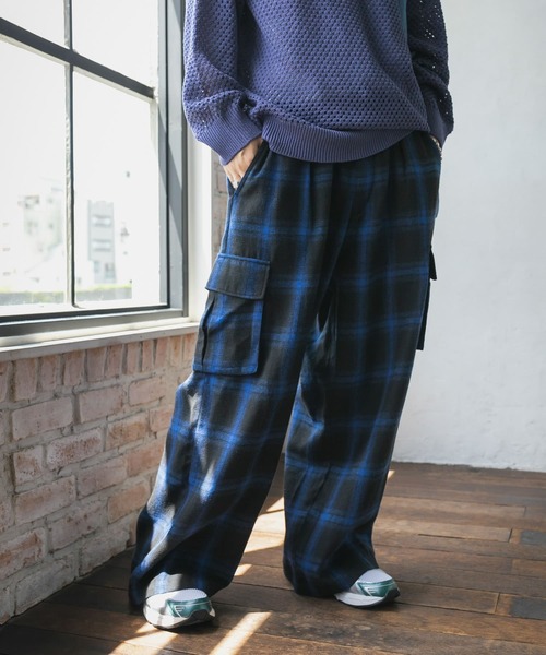 SENSE OF PLACE by URBAN RESEARCH（センスオブプレイスバイアーバンリサーチ）の「オンブレーチェックカーゴパンツ（その他パンツ・メンズ・ブラック/ブルー・MEDIUM/LARGE）」の13枚目の写真