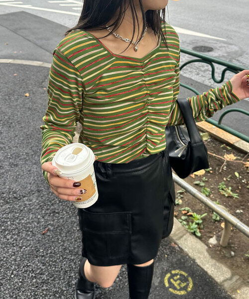 CIAOPANIC(チャオパニック)の「ペイントボーダー2WAYカットソー(Tシャツ/カットソー・レディース・オフホワイト/ブラック/ピンク/グリーン・ONE SIZE)」の4枚目の写真