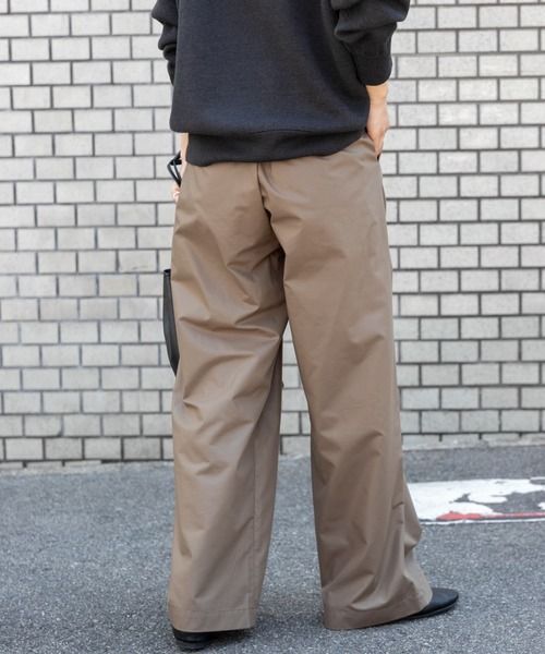 FORK&SPOON（フォークアンドスプーン）の「FORK&SPOON　レザーライクパンツ（その他パンツ・レディース・ブラウン/ブラック・1/2）」の6枚目の写真