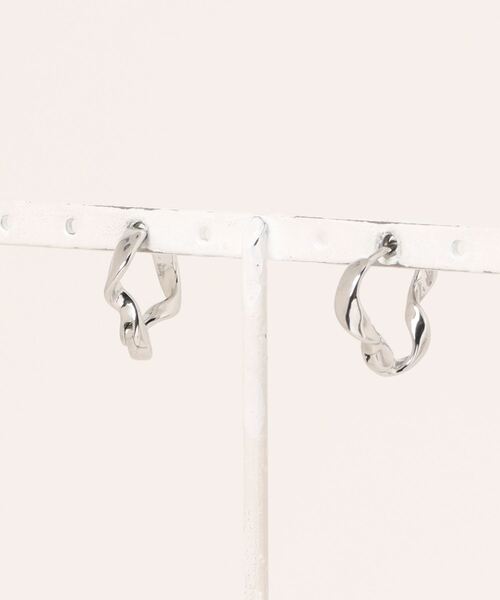 CIAOPANIC TYPY（チャオパニックティピー）の「lilツイストフープピアス（ピアス（両耳用）・レディース・ゴールド/シルバー・ONE SIZE）」の9枚目の写真