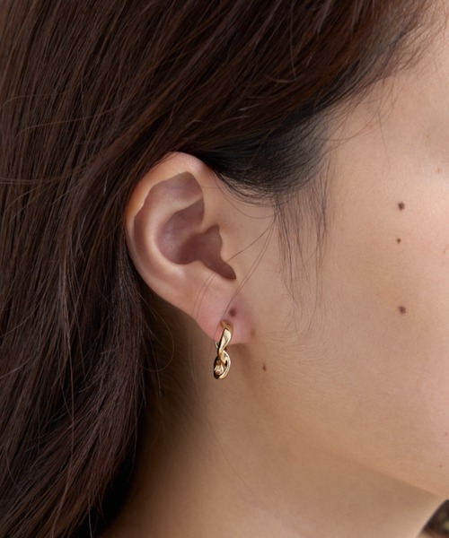 CIAOPANIC TYPY（チャオパニックティピー）の「lilツイストフープピアス（ピアス（両耳用）・レディース・ゴールド/シルバー・ONE SIZE）」の4枚目の写真