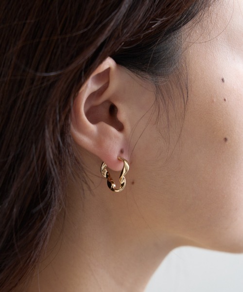 CIAOPANIC TYPY（チャオパニックティピー）の「lilツイストフープピアス（ピアス（両耳用）・レディース・ゴールド/シルバー・ONE SIZE）」の8枚目の写真
