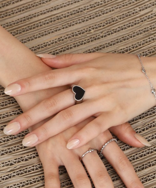 LHME（エルエイチエムイー）の「【WEB限定】“Moment”ハートリング/ブラック/サージカルステンレス（金属アレルギー対応）【LHME / エルエイチエムイー】（リング・レディース・シルバー・15号/13号/11号）」の21枚目の写真