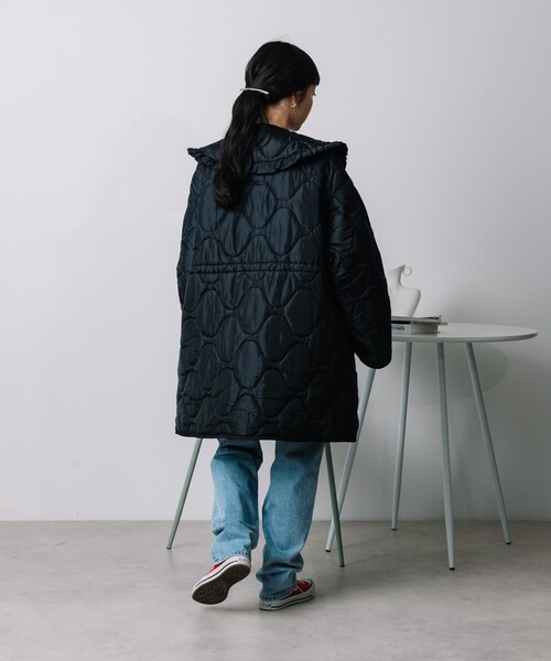 FREAK'S STORE（フリークスストア）の「フリル丸襟付き ギャザーキルトコート（その他アウター・レディース・オフホワイト/ブラック/オリーブ・ﾌﾘ-）」の6枚目の写真