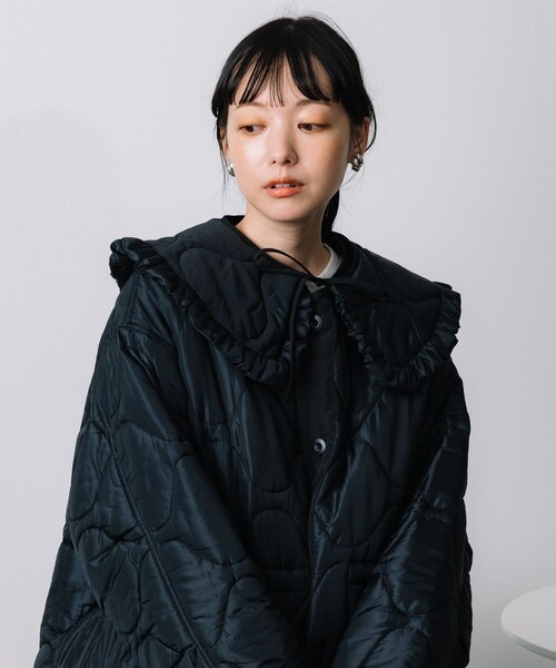 FREAK'S STORE（フリークスストア）の「フリル丸襟付き ギャザーキルトコート（その他アウター・レディース・オフホワイト/ブラック/オリーブ・ﾌﾘ-）」の10枚目の写真