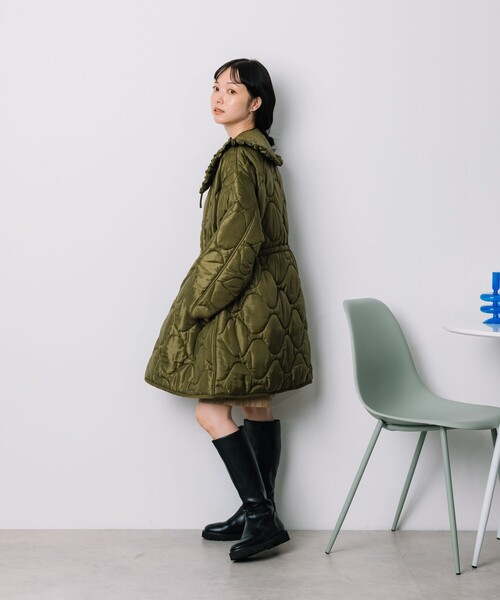 FREAK'S STORE（フリークスストア）の「フリル丸襟付き ギャザーキルトコート（その他アウター・レディース・オフホワイト/ブラック/オリーブ・ﾌﾘ-）」の14枚目の写真