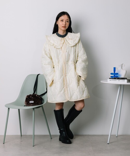 FREAK'S STORE（フリークスストア）の「フリル丸襟付き ギャザーキルトコート（その他アウター・レディース・オフホワイト/ブラック/オリーブ・ﾌﾘ-）」の22枚目の写真