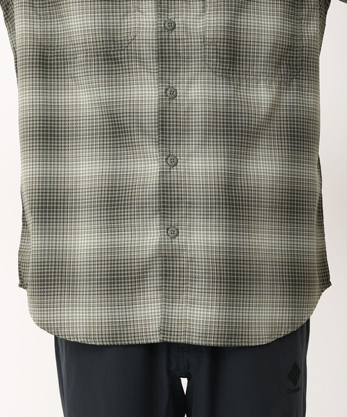 Columbia(コロンビア)の「Columbia/シルバーリッジユーティリティライトプレイド ロングスリーブシャツ チェック UVカット 速乾/コロンビア(シャツ/ブラウス・メンズ・ネイビー/ベージュ/ブルー/グリーン/オレンジ/ダークベージュ・XL/L/M/XS/XXL/S)」の21枚目の写真