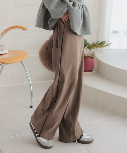 KOBE LETTUCE(コウベレタス)の「サイドラインカーブパンツ(その他パンツ・レディース・モカ/ブラック/アイボリー系・M)」の10枚目の写真