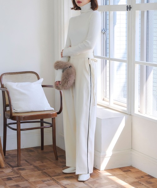 KOBE LETTUCE(コウベレタス)の「サイドラインカーブパンツ(その他パンツ・レディース・モカ/ブラック/アイボリー系・M)」の11枚目の写真