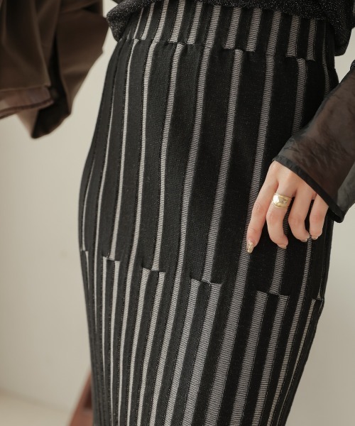 Bab（バブ）の「ジャガードニットスカート（スカート・レディース・ブラック/アイボリー・M）」の22枚目の写真