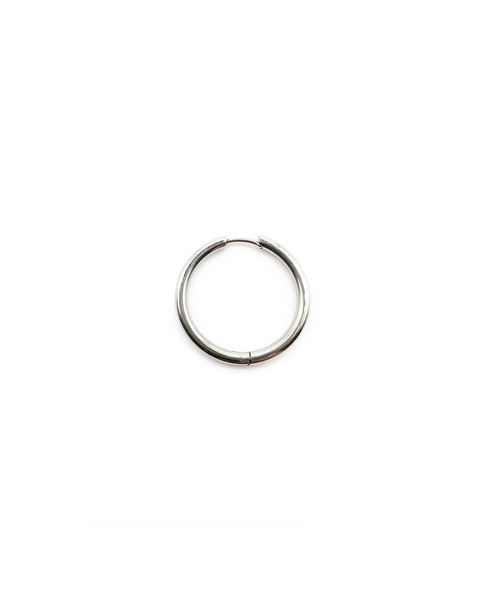 Import & Select(インポートアンドセレクト)の「KISHOKACHI 希少価値 シンプルクリッカーステンレスピアス 内径25mm(ピアス(片耳用)・メンズ・ブラック/シルバー/ゴールド・FREE)」の4枚目の写真
