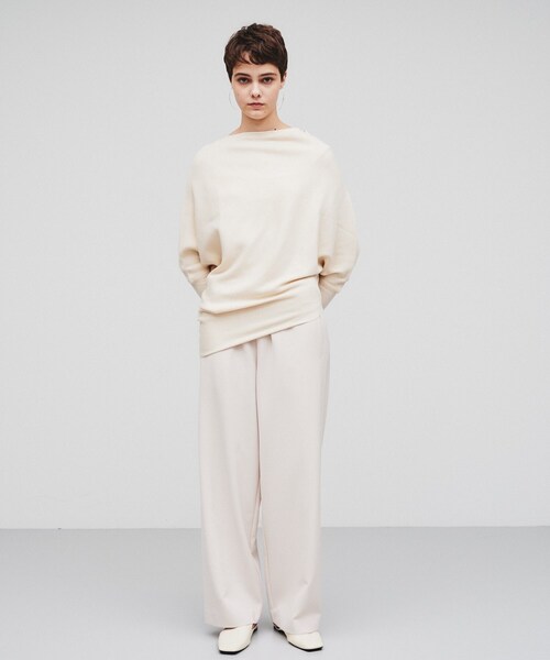 cloenc(クロエンス)の「◆アシンメトリードルマンスリーブニット(ニット/セーター・レディース・アイボリー/ブラック/ブラウン系/ナチュラル・02)」の11枚目の写真