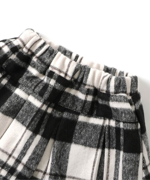 apres les cours（アプレレクール）の「【WEB限定】裏起毛レギンス付きタックデザインスカート（スカート・キッズ・ベージュ/チャコール/チェック/インディゴブルー・80/90/100/110/120/130/140）」の18枚目の写真