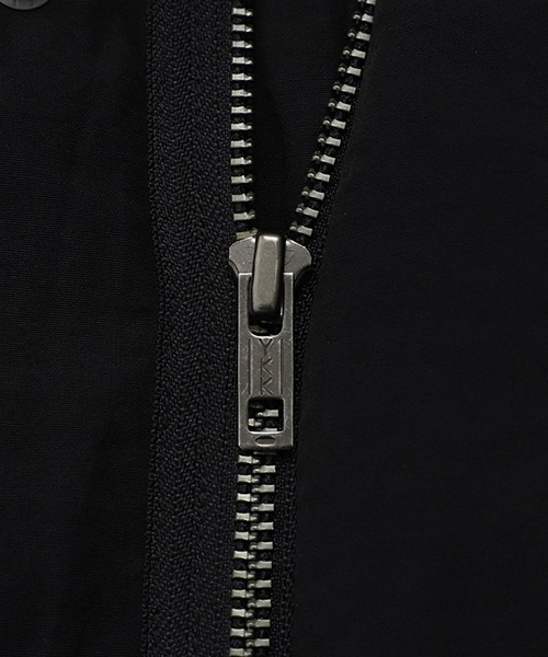 PORT BY ARK（ポートバイアーク）の「PORT BY ARK / ポートバイアーク：Short Mods Coat：PO16-G002[COR]（モッズコート・メンズ・ブラック/グリーン・1/2）」の4枚目の写真