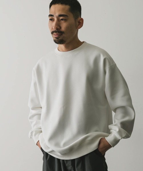URBAN RESEARCH DOORS（アーバンリサーチドアーズ）の「『XLサイズ/WEB限定』ワッフルフリース クルーネック プルオーバー（Tシャツ/カットソー・メンズ・ホワイト/ブラック/グレー/オリーブ・MEDIUM/LARGE/X-LARGE）」の21枚目の写真
