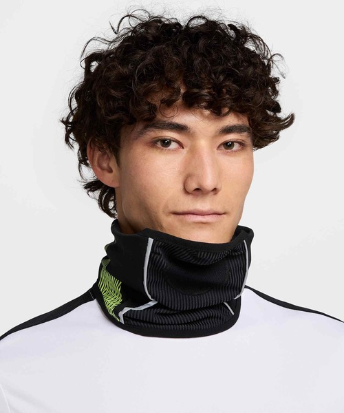 NIKE(ナイキ)の「ナイキ アカデミー Dri-FIT サッカースヌード / Nike Academy Dri-FIT Soccer Snood HF0784-011 Black(ネックウォーマー/スヌード・メンズ・ブラック系その他2・L/XL/S/M)」の2枚目の写真
