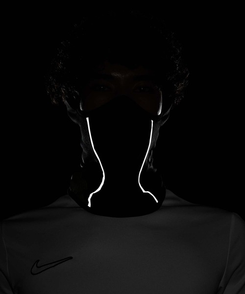 NIKE(ナイキ)の「ナイキ アカデミー Dri-FIT サッカースヌード / Nike Academy Dri-FIT Soccer Snood HF0784-011 Black(ネックウォーマー/スヌード・メンズ・ブラック系その他2・L/XL/S/M)」の6枚目の写真