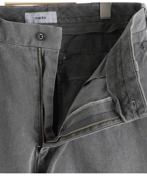 marka（マーカ）の「marka / マーカ：U.S.ARMY CHINO TROUSERS - ORGANIC COTTON GABARDINE -：M24D-05PT11C[COR]（チノパンツ・メンズ・ブラック系その他/オフホワイト・2(M)）」の6枚目の写真