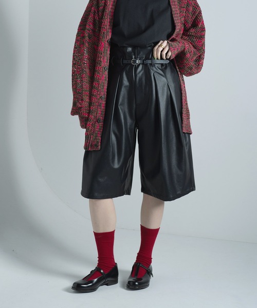 Aphlotus(アプロタス)の「バギーフレア ハーフパンツ(その他パンツ・メンズ・ベージュ系その他/ブラック/オリーブ・SMALL/MEDIUM/LARGE)」の4枚目の写真